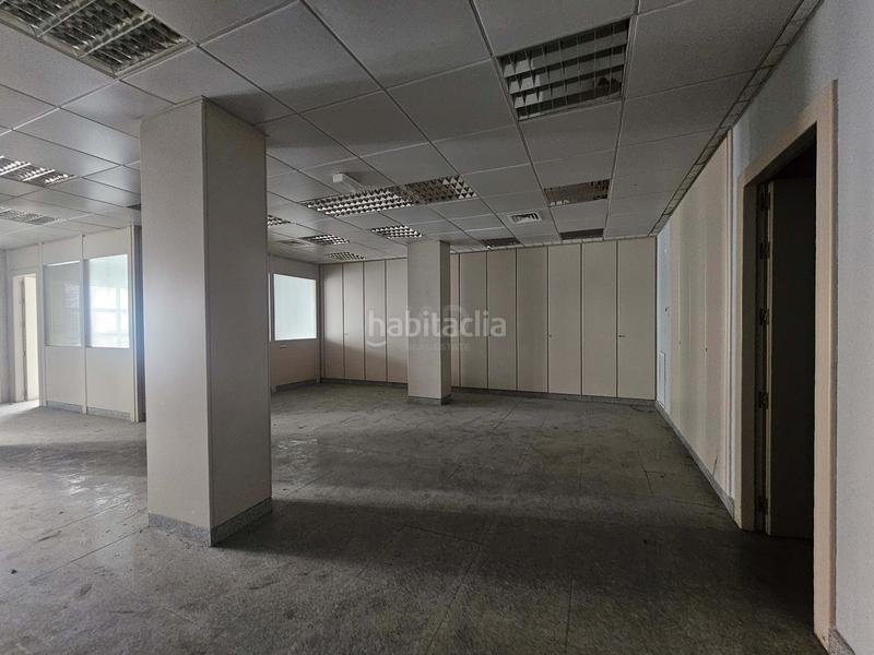 Foto ba0f9100-9ace-4cb5-87a7-29bf291f63a0. Local comercial a Ayuntamiento Alhendín