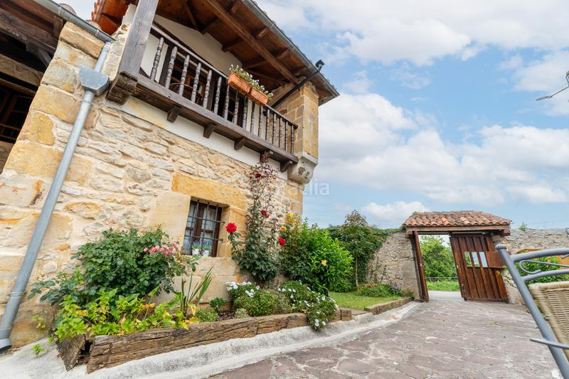 Foto 2bcd0da2-3e2b-463b-a34d-467135db93d4. Casa a calle blanquia 270 Mogro 270 270 a Mogro Miengo