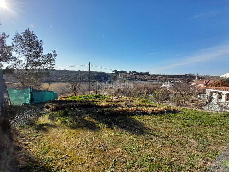 Foto 13f472ea-feed-4183-8432-9f2cfb7c11e2. Terrain résidentiel dans calle escuelas 1 1 dans Quer
