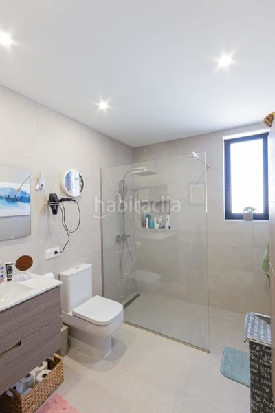 Foto 4b5eca28-54af-4bee-a5b7-183b888621ce. Casa amb aparcament a San Isidro Granadilla de Abona