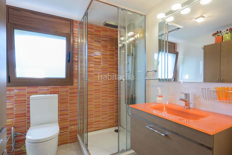 Foto d94ae290-c37f-4f13-8eb8-2ed243a3be7d. Casa amb calefacció aparcament piscina a Montgoda Lloret de Mar