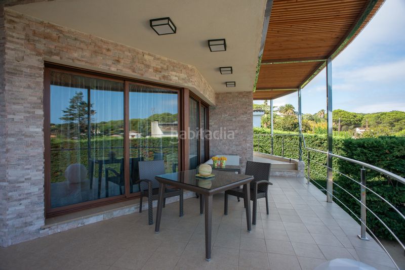 Foto f5ab30cc-1e47-490b-b067-4da1027c7060. Casa amb calefacció aparcament piscina a Montgoda Lloret de Mar