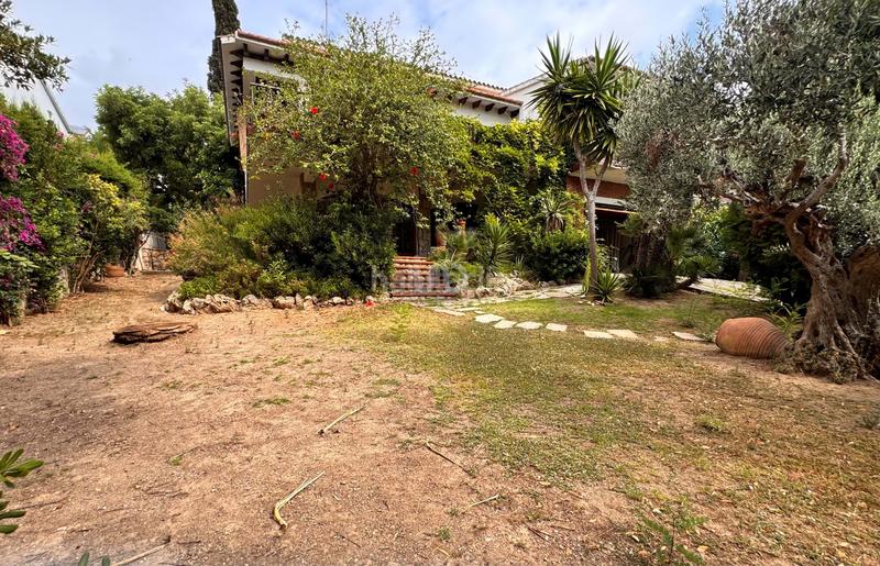 Foto 09d550ab-319e-49aa-9766-91fc70a5d9d1. Casa en Vallpineda-Santa Bàrbara Sitges