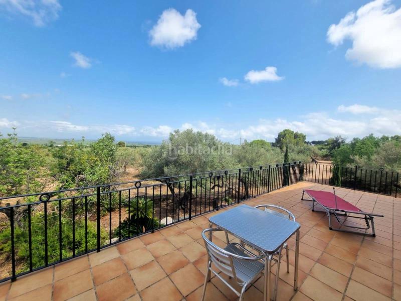 Foto b82263aa-3b09-48c7-bcde-2c25caeaab61. Casa con piscina in Avinguda Catalunya Sant Carles de la Ràpita