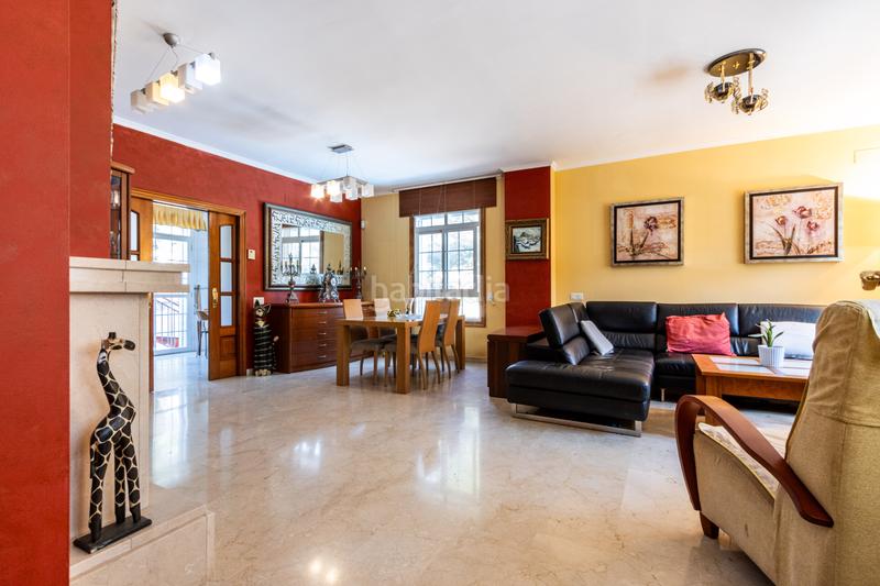 Foto e29e02b2-e0db-444f-9d63-d405f2f4f357. House with parking pool in Castellarnau Sabadell