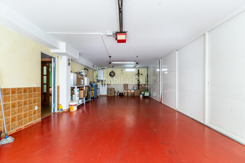 Foto efdf2216-fbd2-46b0-adb6-4c7798e939f2. Maison avec parking piscine dans Castellarnau Sabadell