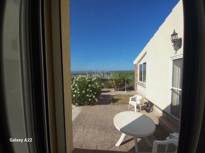 Foto cb8d5243-68b3-4c91-bf19-fed6070aa06d. Casa in cami disseminat s/n in Ginestar