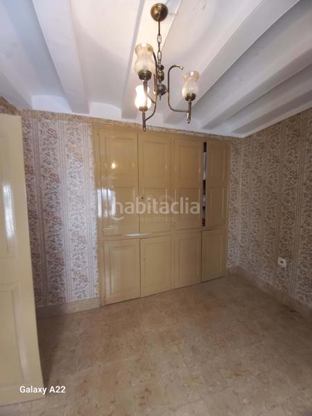 Foto ba8df3a5-8f50-4503-b35a-f82294d8ba2b. Casa a carrer de sant antoní a Ginestar