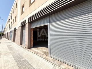 Locale commerciale in Móra la Nova