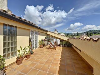 Attique  Calle avellaners 6 6