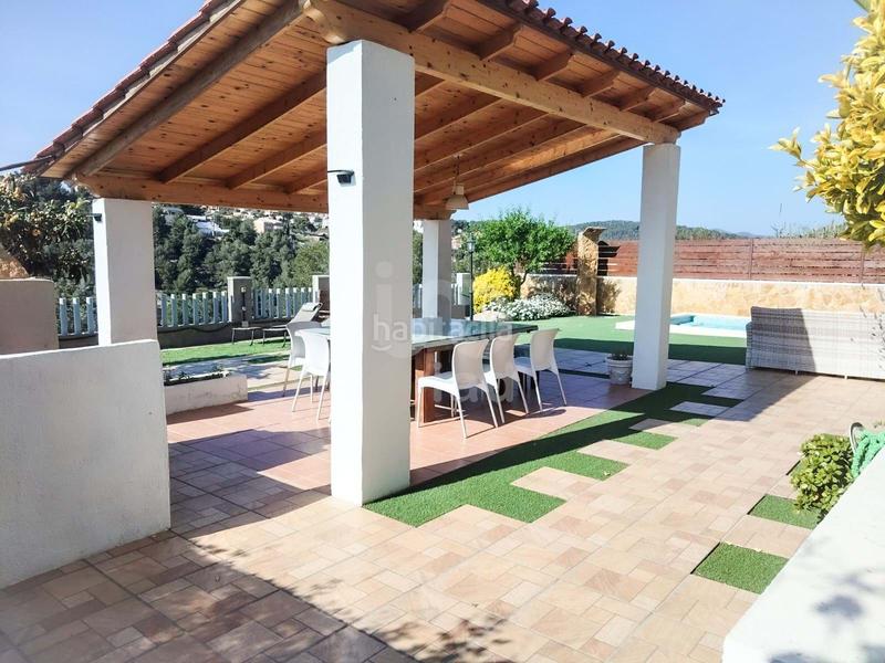 Foto 06bad862-e405-4fbc-8b85-a98f43884f1a. Chalet con riscaldamento parcheggio piscina in costa Cunit - els jardins - els rosers Cunit