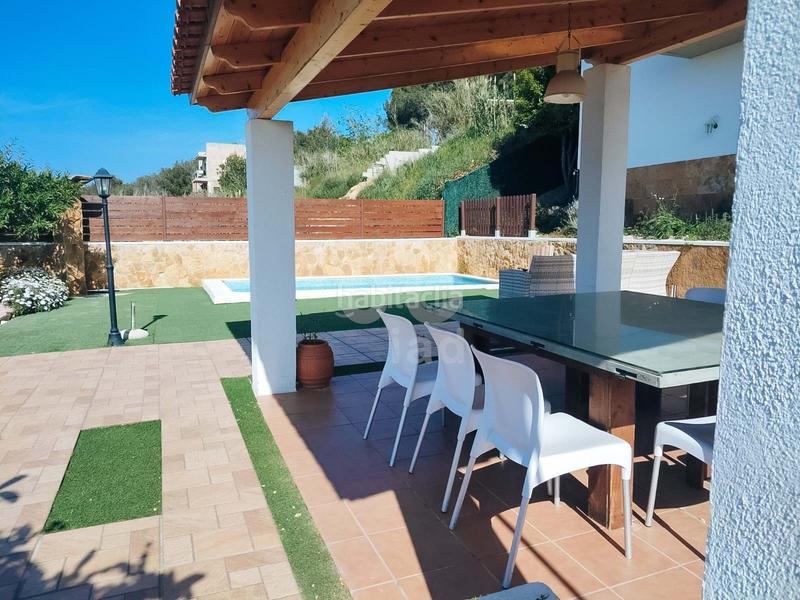Foto 861085b8-256a-4c92-ab91-dba2d301c98f. Chalet con riscaldamento parcheggio piscina in costa Cunit - els jardins - els rosers Cunit