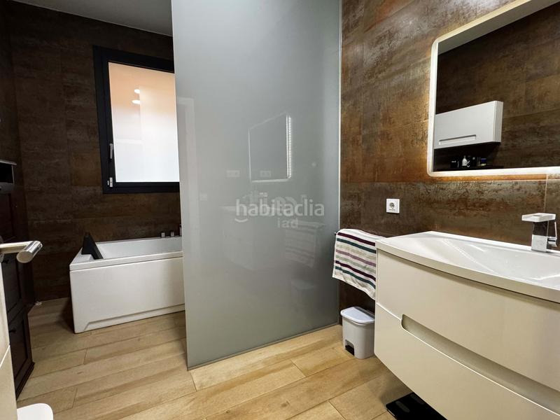 Foto afa69a50-dc12-40b4-b5fd-2a785797af14. Casa con riscaldamento parcheggio piscina in Santa Maria-l´Eixample-Sud Sumella Cubelles