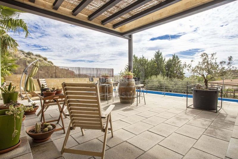 Foto fba63e70-ef7c-4da6-a4cd-e52fabfd680d. Casa amb aparcament piscina a Colmenar de Oreja