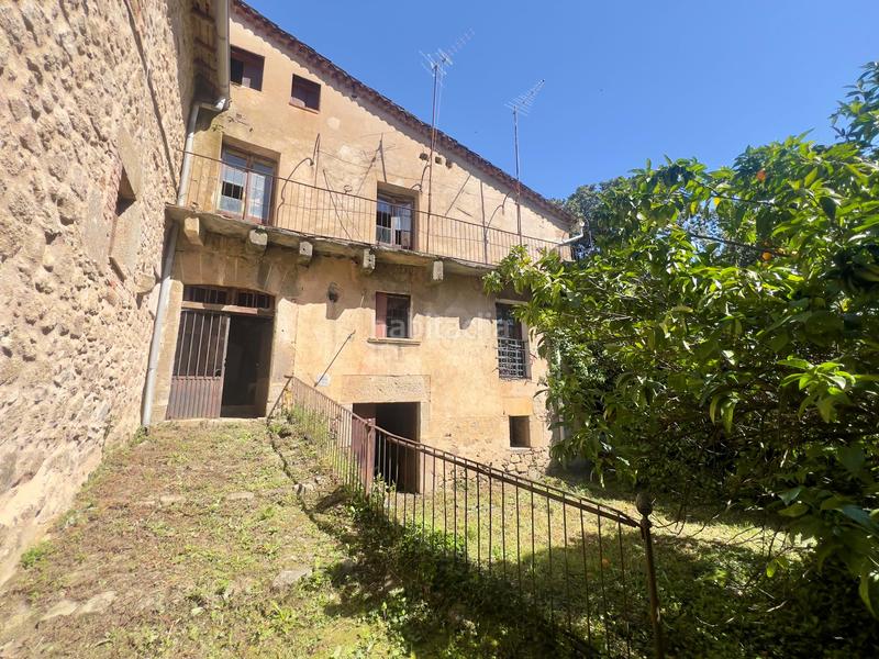 Foto 7ab78b4f-ad6d-43fc-81ac-3888a5ad2f04. Edifici a Gata