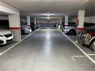 Aparcament cotxe a Centre