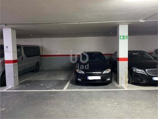 Parking voiture à Centre