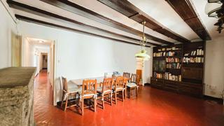 Etagenwohnung in Gòtic