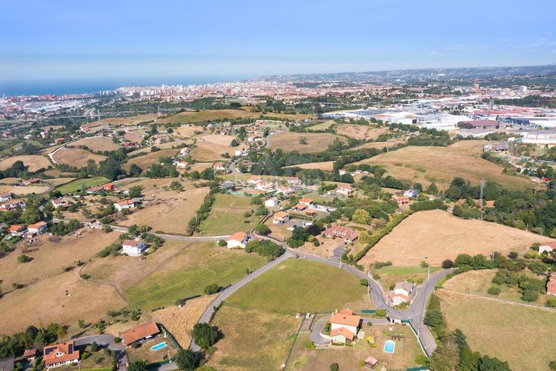 Foto 0701a7d5-3b77-473d-b811-e63c2e450806. Terreno residenziale in Porceyo Gijón