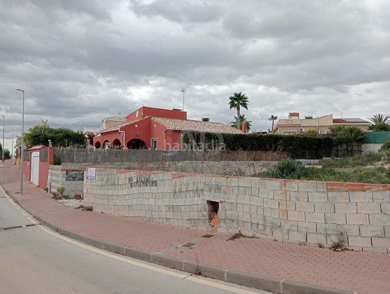 Foto f9c1054d-7a13-44d6-abe5-a176321f2f17. Terreny residencial a San Fulgencio