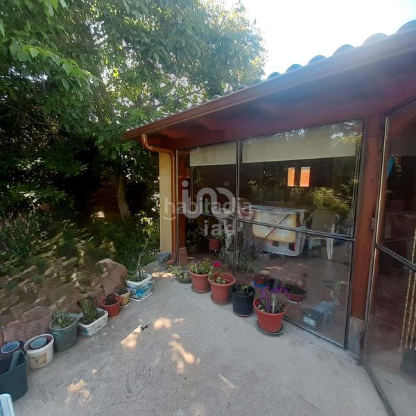Foto de793a5c-ba0f-4fe6-bee3-36ffd9ee1670. Casa amb aparcament a Castrocontrigo