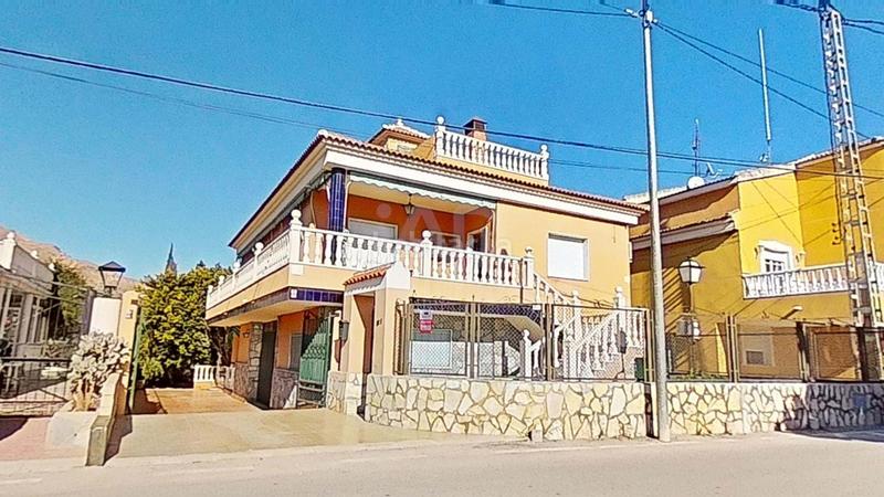 Foto e2680463-0aae-4ccf-b241-2e00f389a41f. Casa en Orihuela ciudad Orihuela