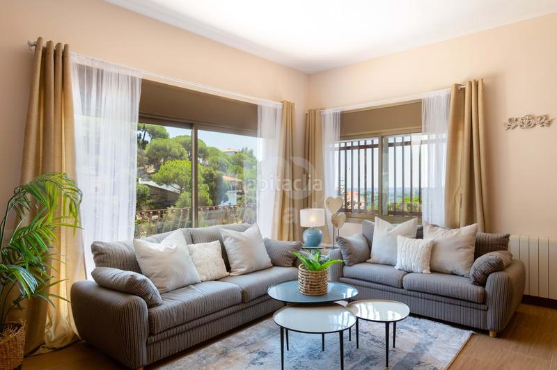Foto 67efeffe-ff85-4d6f-ac36-20655bd55ead. Casa en Alella