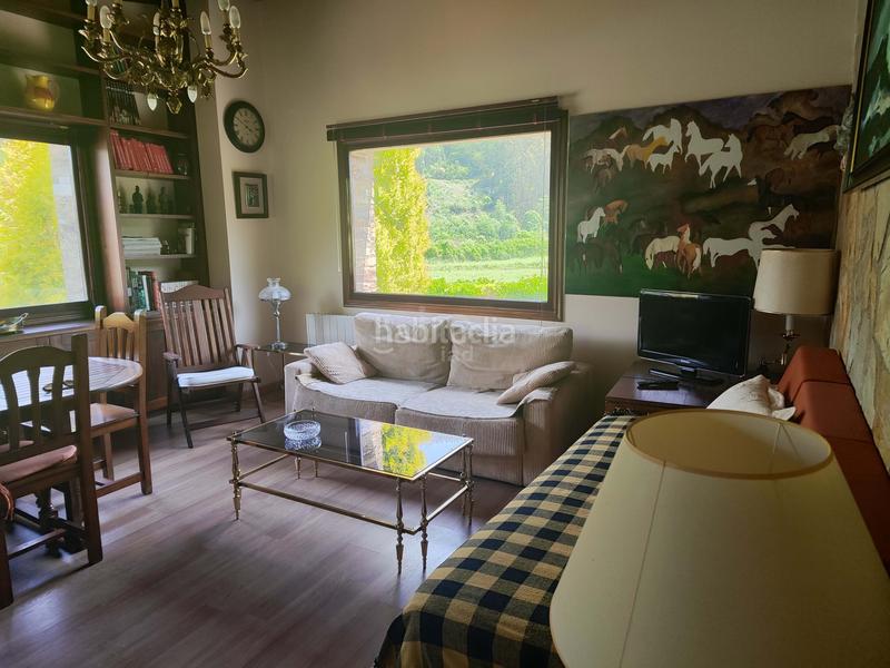 Foto f1ba69b9-5403-430e-a80f-82c9107ec357. Casa en vía lugar gomil 8 8 en Aranga