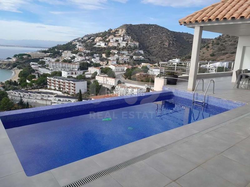 Foto 0572456b-85ee-4a85-8060-0cef573075da. Haus mit heizung parking pool in Puig Rom-Canyelles-Almadrava Roses