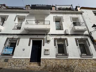 Edificio en Alcalá de los Gazules