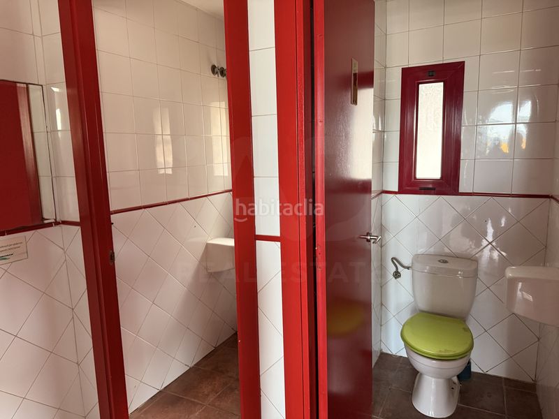 Foto cb53a195-1a6c-41dd-b07e-280bc48d2545. Local comercial a Planes d´Hostoles (Les)