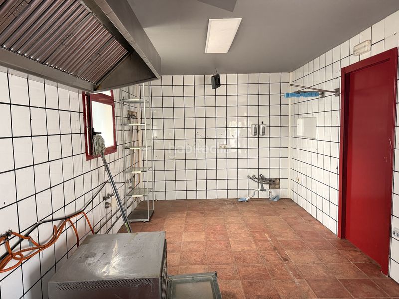 Foto cc1ed057-ba3b-4be3-b1eb-29b93a8f7b54. Local comercial a Planes d´Hostoles (Les)