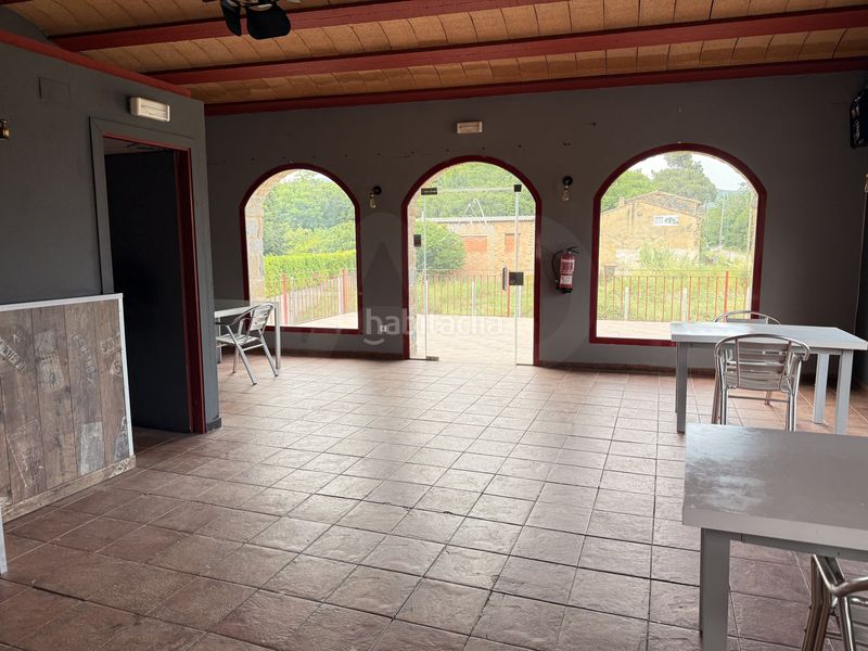 Foto e6f3876b-06be-441b-b55d-dd4fa89d27d6. Local comercial a Planes d´Hostoles (Les)