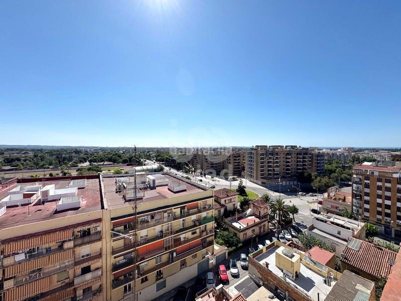 Foto bc84c980-f028-478e-8dbd-ca426a512344. Piso en Llevant Reus