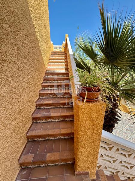 Foto 39bad417-f0a8-4448-bf25-a5e344ef0d45. Casa amb calefacció aparcament piscina a Pueblo Español-Coveta Fumá Campello (el)