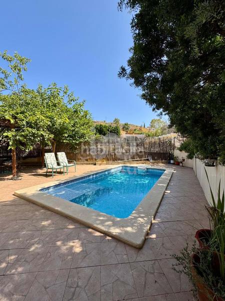 Foto c8ca97be-121d-4834-9ff3-fb792bedf478. Casa amb calefacció aparcament piscina a Pueblo Español-Coveta Fumá Campello (el)