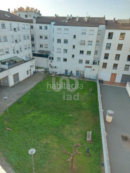 Foto a30184ff-0162-40ea-a16e-1c24ab164400. Pis amb aparcament a Sant Narcis Girona