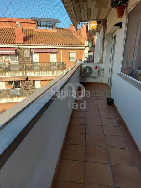 Foto ade6abd0-8913-4f57-8a13-2c51013fc395. Pis amb aparcament a Sant Narcis Girona