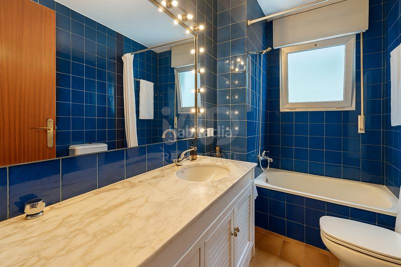 Foto bfa520d3-5626-40d7-b262-be327cc2e943. Casa a avenida diagonal socias catala 30 30 a Coma-ruga platja Coma-ruga