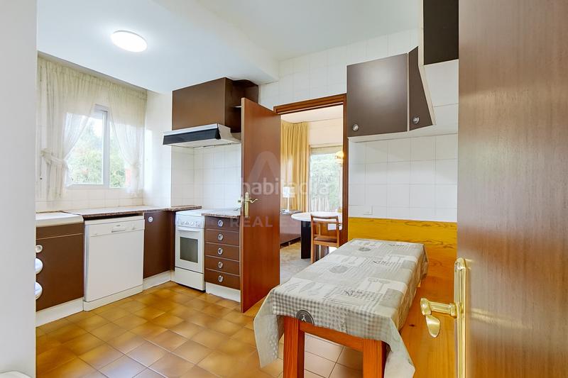 Foto c95ce729-3761-4382-b6d9-0a256ce62f9b. Casa a avenida diagonal socias catala 30 30 a Coma-ruga platja Coma-ruga