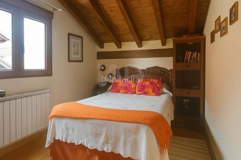 Foto 589d2e4a-c76e-4604-85f5-29abac4e3be3. Casa amb calefacció aparcament a Suances