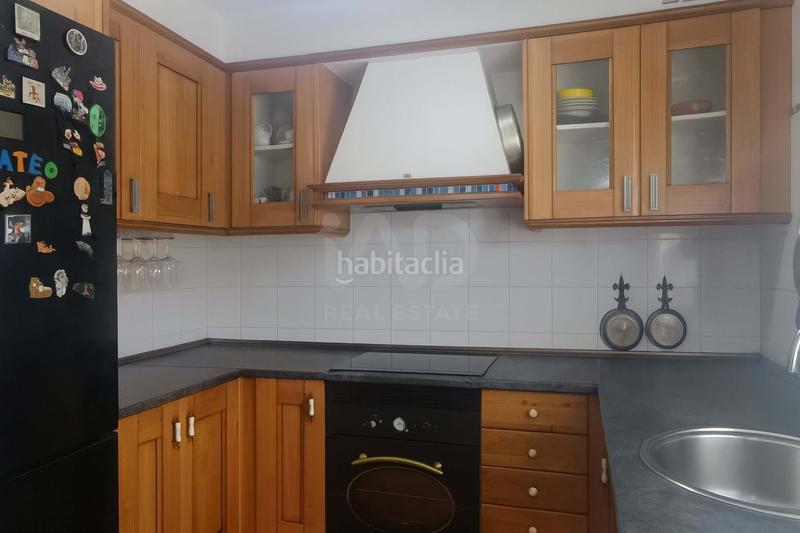 Foto 638f4066-2add-4b8b-ae99-547e2a2da465. Casa amb calefacció aparcament a Suances