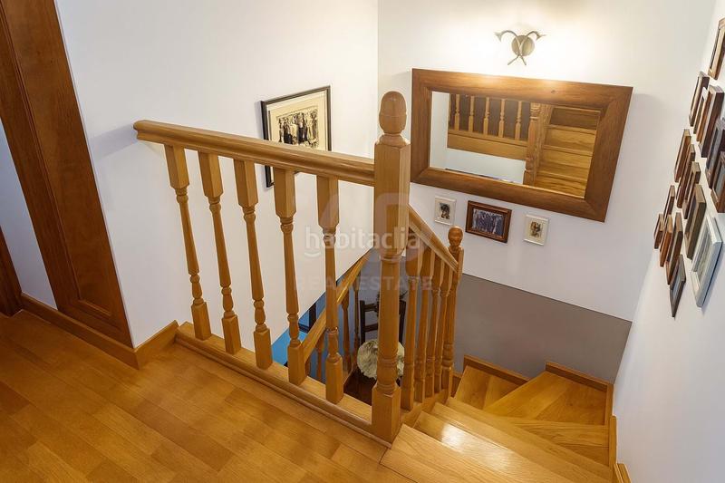 Foto f561aecc-8b07-4dee-b7c6-167a0ef6d675. Casa amb calefacció aparcament a Suances