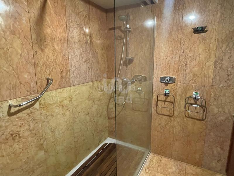 Foto 9f553a7d-8823-49c3-b3a4-f9cc28fd35af. Appartamento con riscaldamento parcheggio in Centro Ciudad León