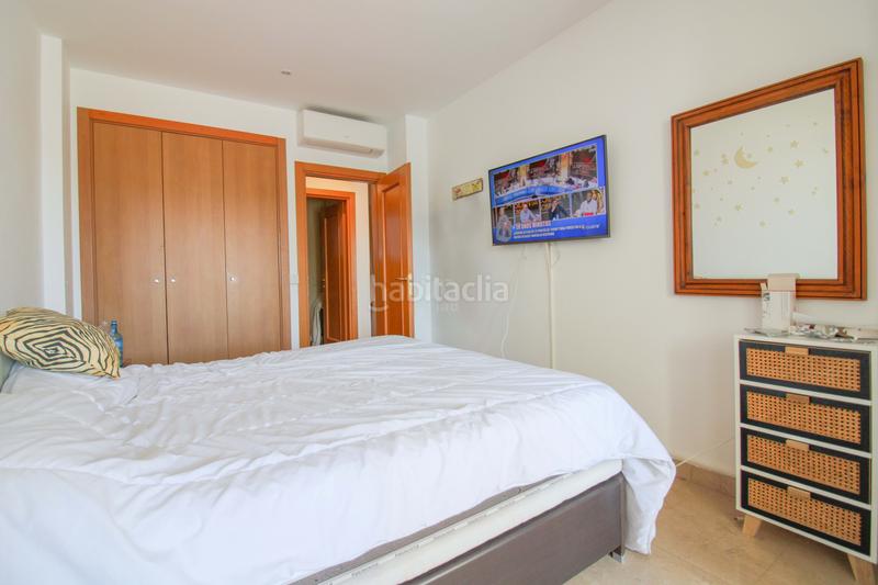 Foto 0042eef1-8d82-4cf7-86ea-7983246607d3. Appartamento con parcheggio piscina in Alcorrín Manilva