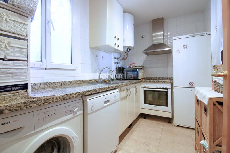 Foto 763e2b75-7832-49c6-b05e-f119c4fd90ce. Appartamento con parcheggio piscina in Alcorrín Manilva