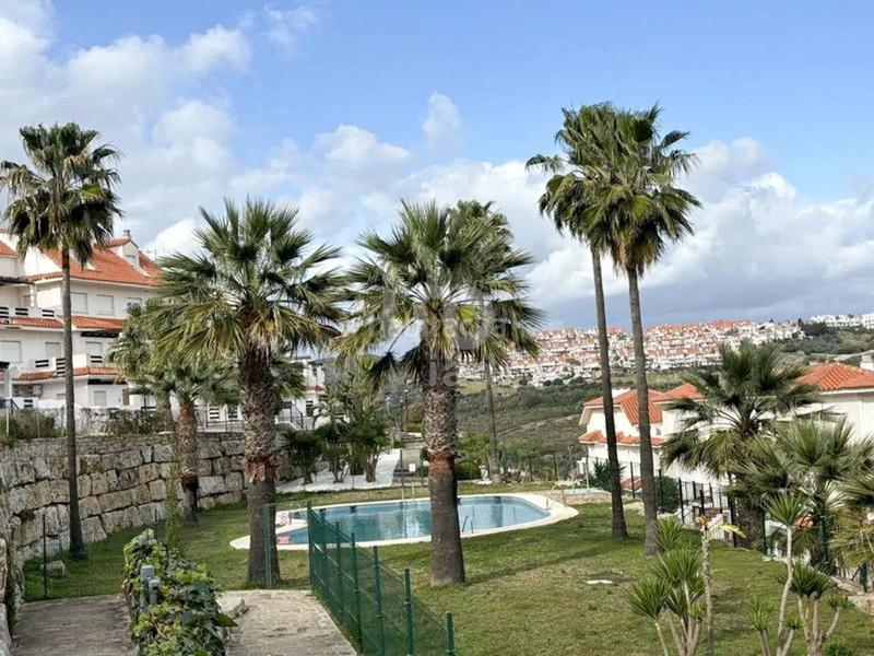 Foto 5bfe57fe-a153-43b8-b720-fd4641022ba5. Appartement avec parking piscine dans Alcorrín Manilva