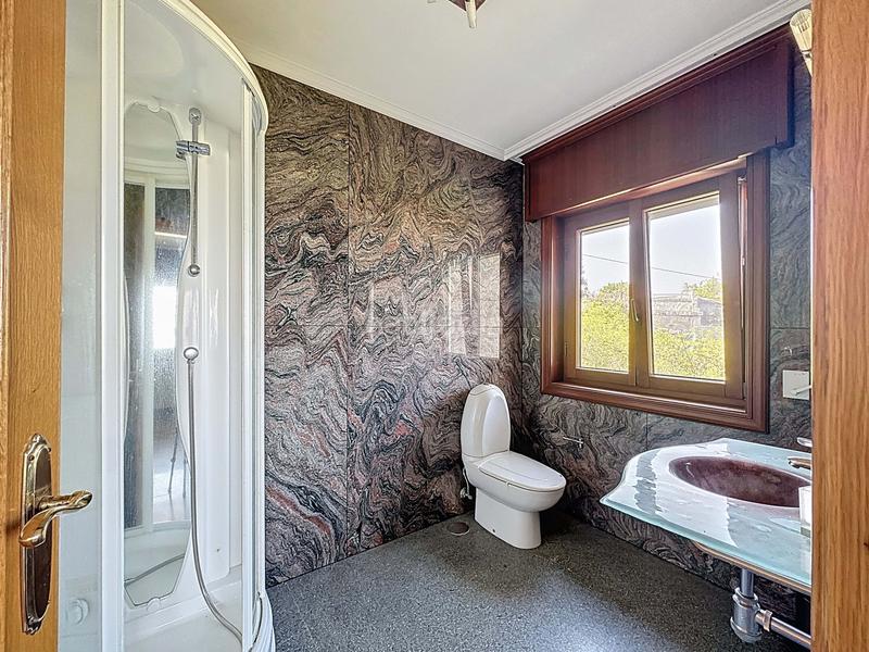 Foto f65030f8-634f-4d29-aa3a-1db65f51017b. Casa en lugar vilar 32 en Vilalonga Sanxenxo