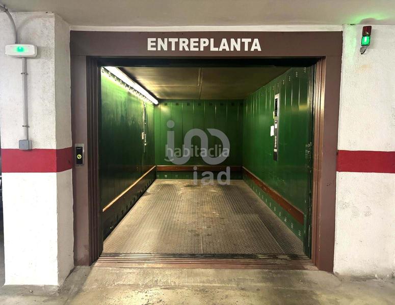 Foto 12c1fa42-ee7c-43ea-85a0-f4ab9f6857aa. Parking coche en Centro Urbano Dénia