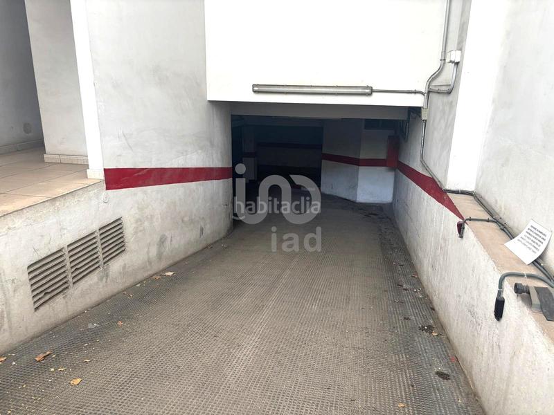 Foto fd8d0da6-34a7-4114-8472-9adc9f8e6349. Parking coche en Centro Urbano Dénia
